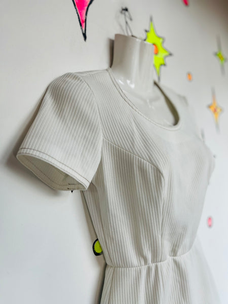 Vintage 1960s–70s White Ribbed Go-Go Mod Romper | Groovy Mini Playsuit | XS