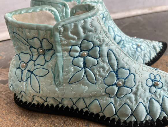 Pastel Blue GEISHA Satin Slippers - 1960s - Made in Japan - Pearls - M 6-7.5