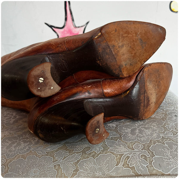 Antique Leather Victorian Boots | Brown Pointy Lace Up Boots | Size 5