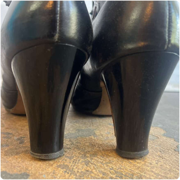 Edwardian Early 1900s Antique Black Leather Lace-Up Ankle Booties w Cutouts 8.5
