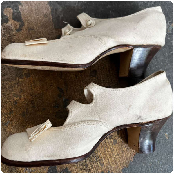 Edwardian Off White Canvas Double Strap Mary Jane Shoes Vintage Pumps 5 / 5.5