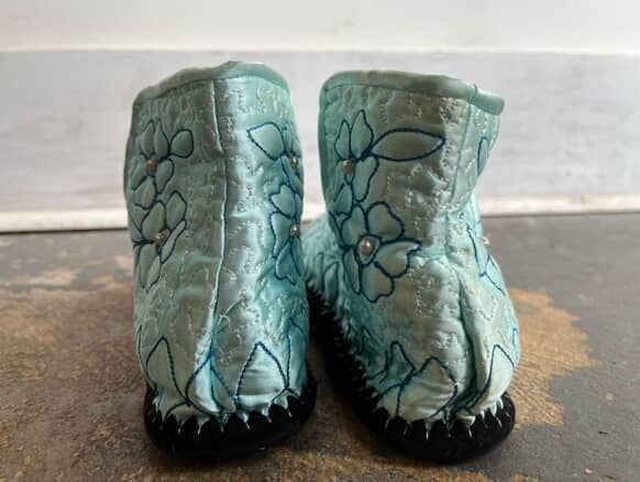 Pastel Blue GEISHA Satin Slippers - 1960s - Made in Japan - Pearls - M 6-7.5