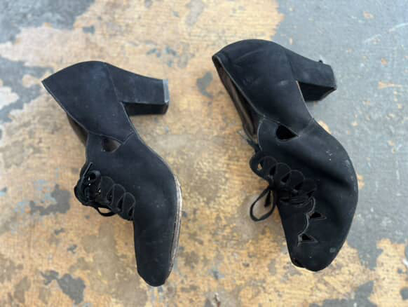 Vintage 1930s 40s Black Suede Peep Toe Lace-Up Cut-Out Heels - Shoes - 6.5 7