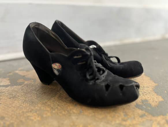 Vintage 1930s 40s Black Suede Peep Toe Lace-Up Cut-Out Heels - Shoes - 6.5 7
