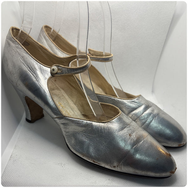 Vintage 1920s Silver Mary Jane Heels Single Strap Art Deco Shoes – Narrow 8/8.5