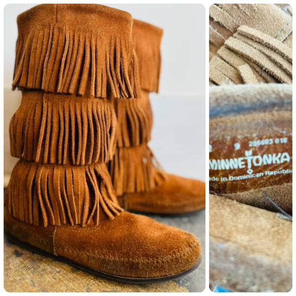 Minnetonka Tan Brown Suede Fringe Moccasin Boots Womens | Size 9
