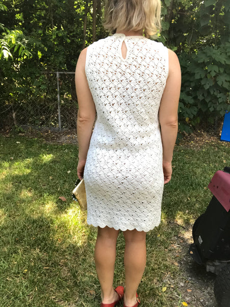 Vintage 1960s | White Crocheted GoGo Mod Scooter Groovy Mini dress | S/M