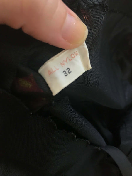 Vintage 1950s | Shadowline Black Stiff Tafetta Scalloped Lingerie Pin up Slip XS