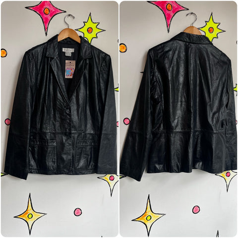 Vintage 90s does 70s | Navy Leather Nine West Jacket | Size M