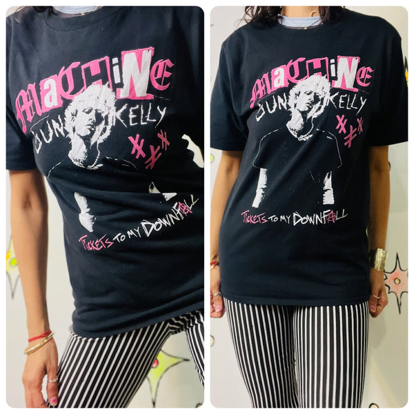 Black Machine Gun Kelly T-Shirt – Pop Punk Emo Grunge Band / Concert Tee (S)