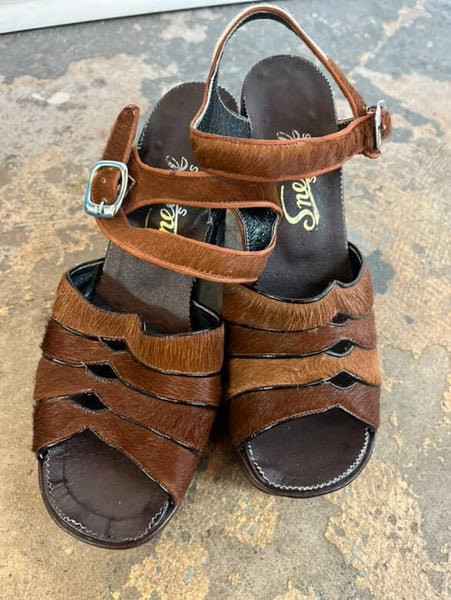 Vintage 1940s Brown Cowhide Leather Peep Toe Wooden Platform Heels | 6.5 - 7