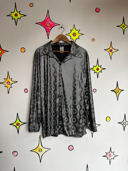 Vintage 90s does 70s | Men’s Silver Hologram Disco Big Collar Rave Shirt | M