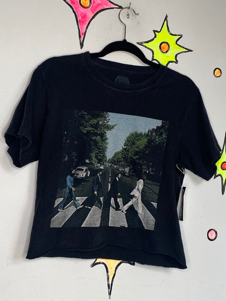 The Beatles Cropped Tee Band Shirt Rock N Roll Graphic Retro - Small