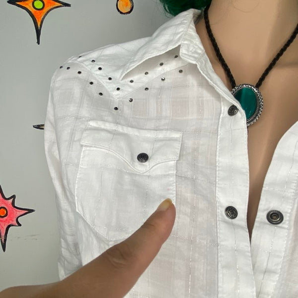 Vintage Y2K White Bedazzled Cross Western Pearl Snap | McBling Cowgirl M