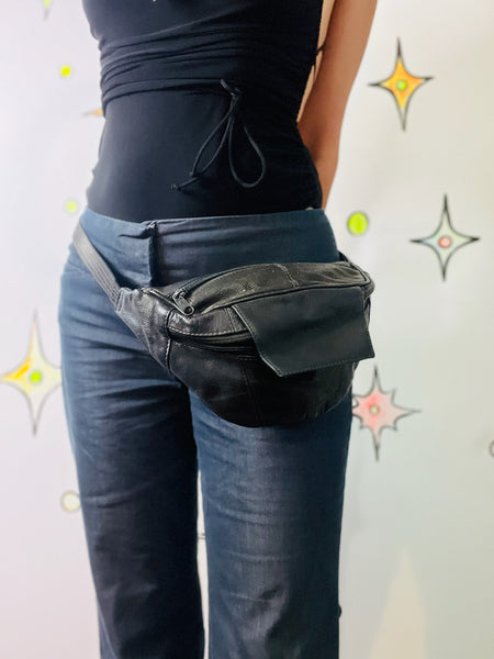 Vintage 90s Black Leather Fanny Pack Adjustable Belt Bag Travel Hands-Free Purse