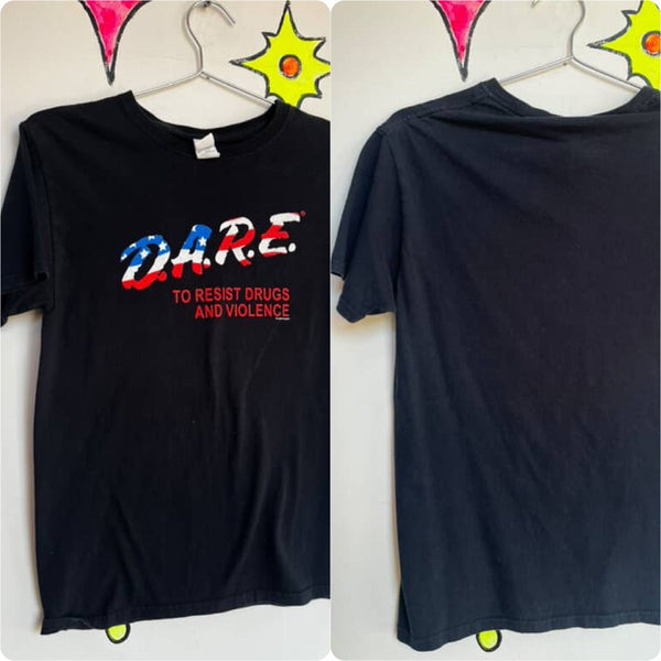90s Y2K | DARE to Resist Drugs and Violence Tee T Shirt Size Small