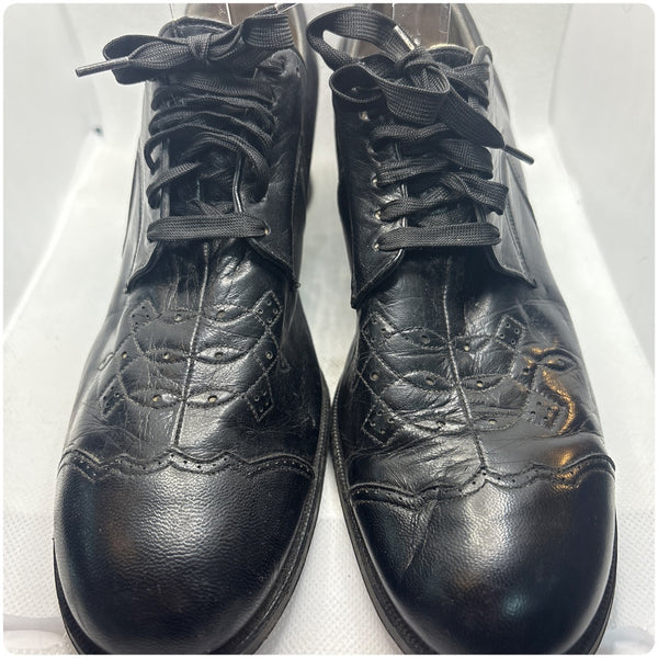 Vintage 1930s Black Leather Heeled Oxfords - Narrow Fit - Jahns Shoe Store - 8.5