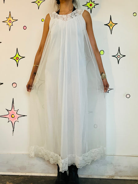 Vintage 60s ' Double Layer Fluffy Chiffon & Lace Sheer White Babydoll Nightgown