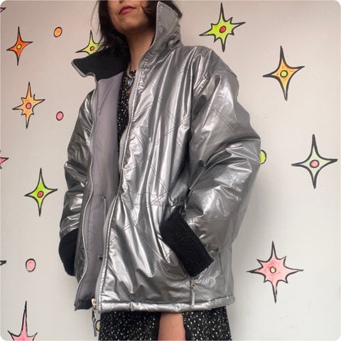 Vintage Y2K | Oversized Metallic Silver Vinyl Rave 2000s Puffer Coat | Size M