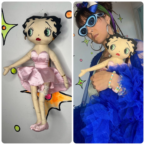 “Marilyn Betty” Betty Boop Collectible Doll – Iconic Pinup Plush 17 Inch