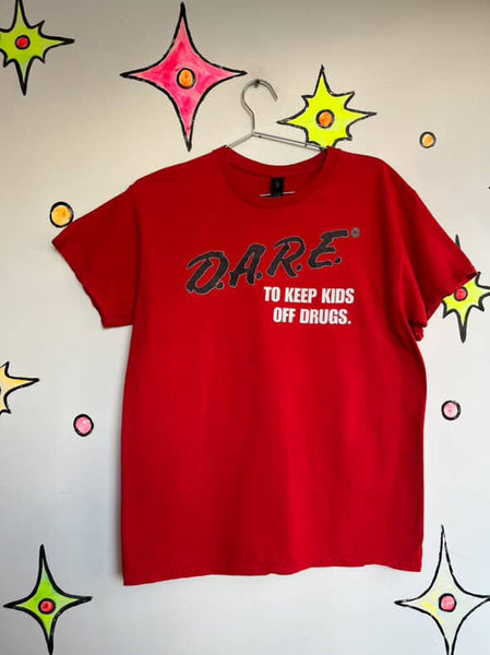 90s Y2K | DARE to Resist Drugs and Violence Tee T Shirt Red - Size Medium