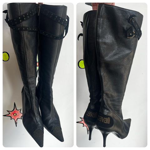 Vintage 90s | Roberto Cavalli Black Italian Pointy Leather Knee High Boots | 7