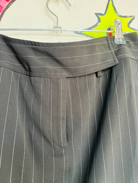 90s Y2K Black Pinstripe Pencil Skirt – Preppy Office Goth Academia – 8 Petite
