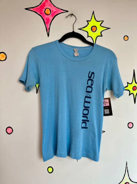 Vintage 70s/80s Blue Sea World T-Shirt - Soft & Worn-In Classic - Small