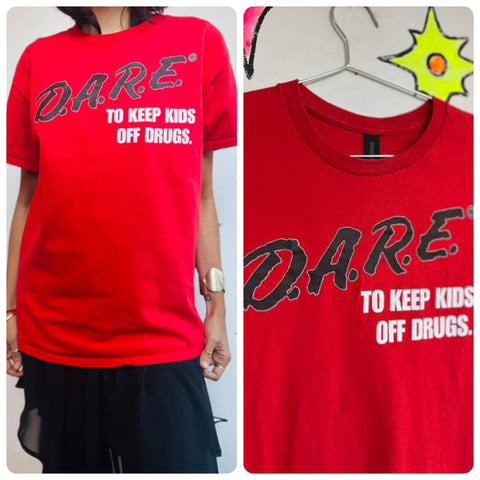 90s Y2K | DARE to Resist Drugs and Violence Tee T Shirt Red - Size Medium