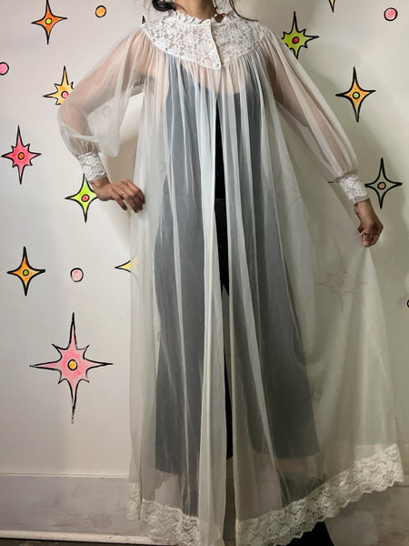 Vintage White Lace Sheer Robe – Victorian Romantic - Puff Sleeve - Pegnoir - S