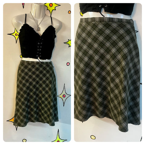 Vintage 90s Y2K | Green Plaid A Line Mini Skirt Fairy Grunge Emo | Size 10