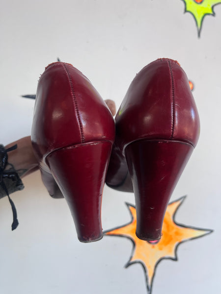 40s Scarlet Cherry Red Sweetheart Heels Vintage Pinup Peep Toe Leather Pumps 7.5