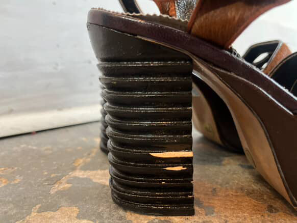 Vintage 1940s Brown Cowhide Leather Peep Toe Wooden Platform Heels | 6.5 - 7