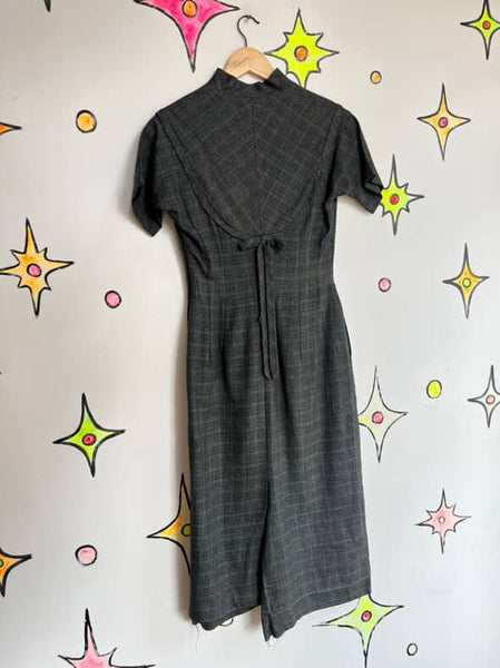Vintage 1940s-50s Plaid Tartan Fitted Schoolgirl Dress with Sailor Collar - XS