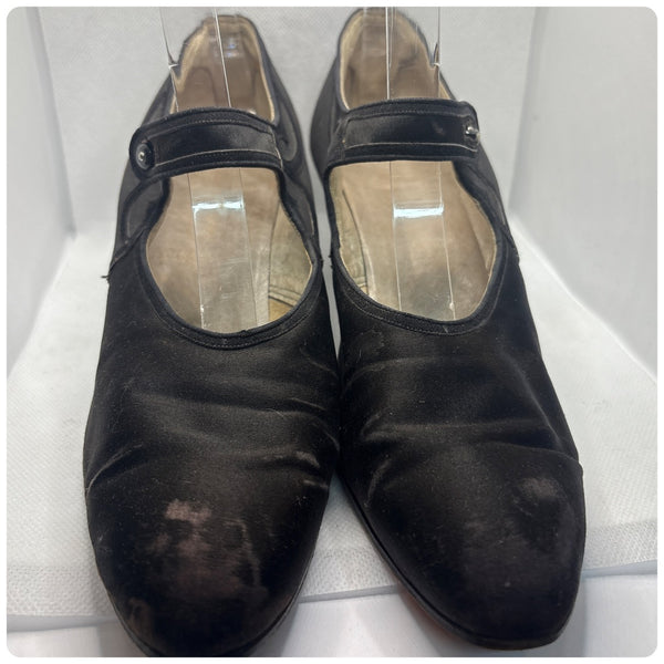 Antique 1920s Black Silk Mary Jane Pumps – Art Deco Heels – Size 8/8.5