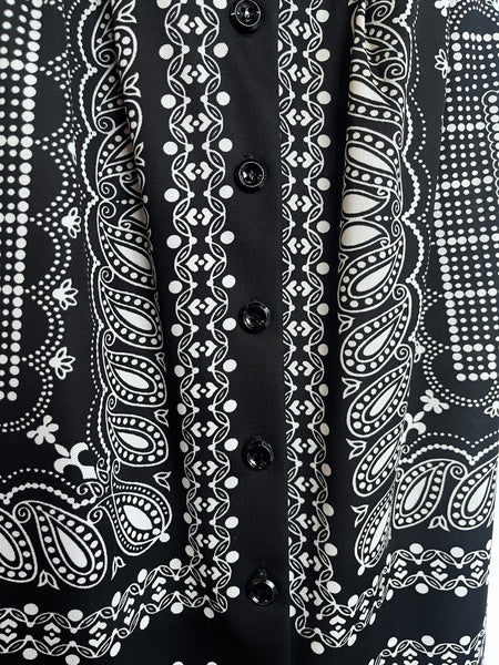 Vintage 70s Black and White Geometric Maxi Dress | Dagger Collar Retro | Size M