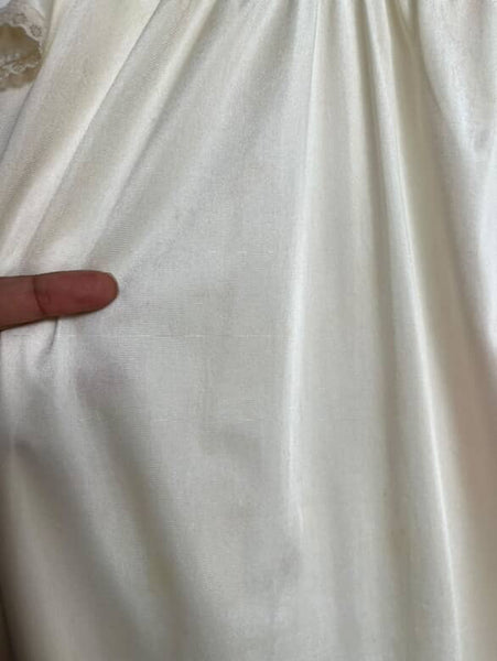 Vintage 70s 80s Off White Babydoll Lace Silky Nighty Gown Grunge Fairy Rococo M