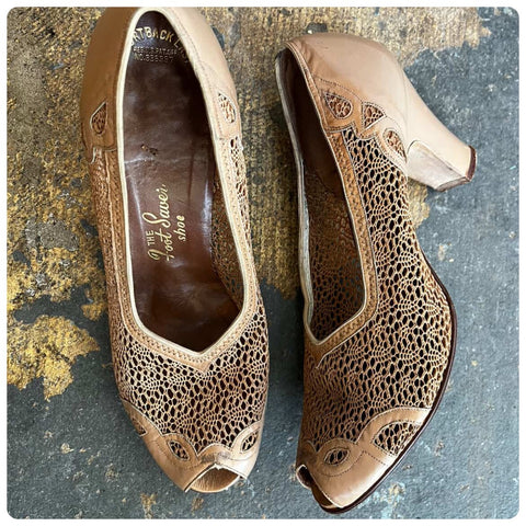 Vintage 1940s Tan Leather Peep Toe Heels - Lace Cut-Outs ' Size 7.5