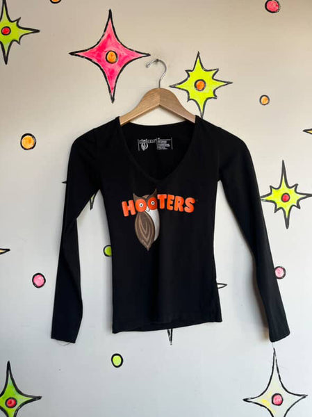 Vintage Black Hooters Long Sleeve Tee ' Waitress Cosplay Uniform Graphic Shirt XS