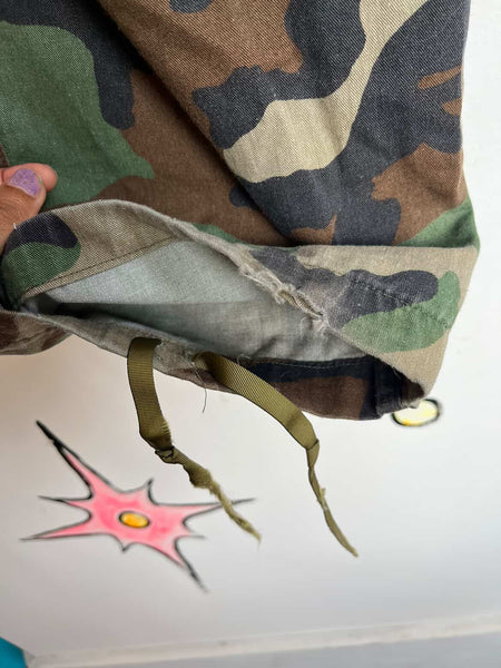 Vintage 90s Y2K Camo Cargo Pants - Grunge Boho Streetwear - 32.5" Waist