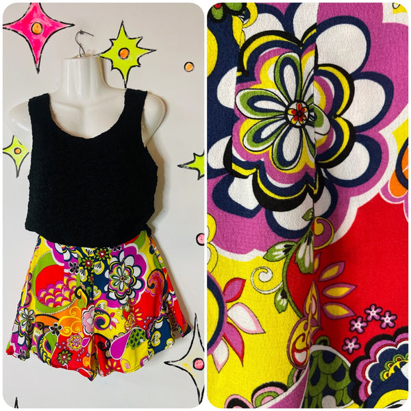 Y2K does 60s Groovy Psychedelic Mod GoGo Rainbow Micro Shorts XS Retro Clubwear