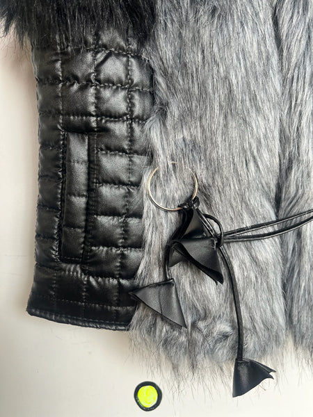 Vintage Y2K Black Vest w Vegan Faux Fur Trim Fairy Grunge Glam | Indie Sleaze S