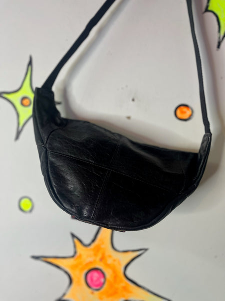 Vintage 90s Black Leather Fanny Pack Adjustable Belt Bag Travel Hands-Free Purse