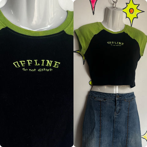 Vintage Y2K 2000s | Graphic Tee Offline Indie Sleaze Emo Baby Tee Crop Top | M