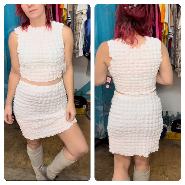 Y2k 2000s | White Popcorn Top and Skirt Set | Size M