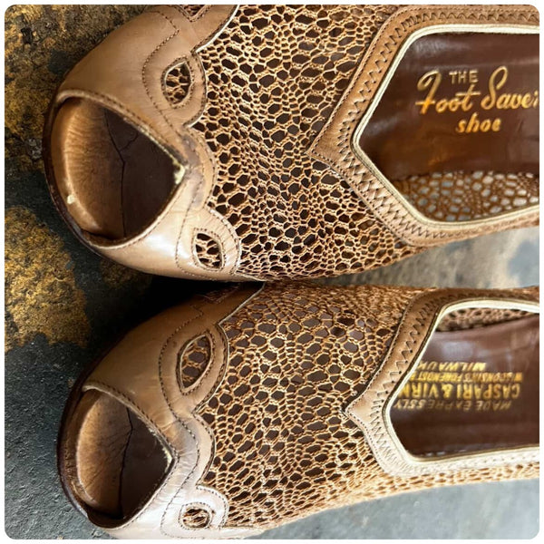 Vintage 1940s Tan Leather Peep Toe Heels - Lace Cut-Outs ' Size 7.5