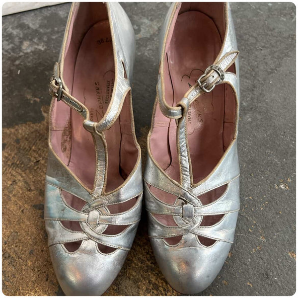 Antique 1920s Silver Gatsby T-Strap Leather Heels - Art Deco - Size 36 US 6.5-7