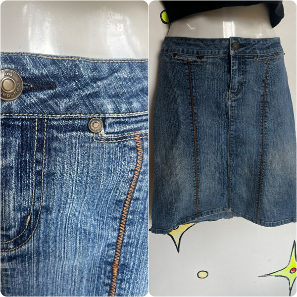 Vintage 90s Y2K | No Boundaries Stretch Low Rise Denim Skirt Grunge Fairy | 10