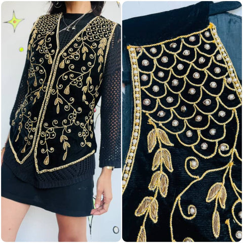 Vintage 80s 90s Black & Gold Embroidered Beaded Velvet Boho Vest - Size L