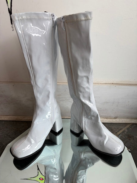 White Patent Leather Knee-High Go-Go Boots Retro 60s Mod Style 6